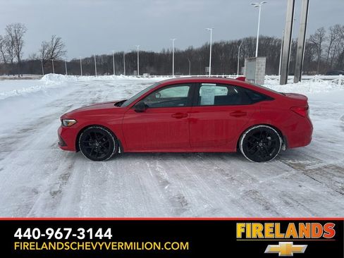 Used 2023 Honda Civic Sport image 6