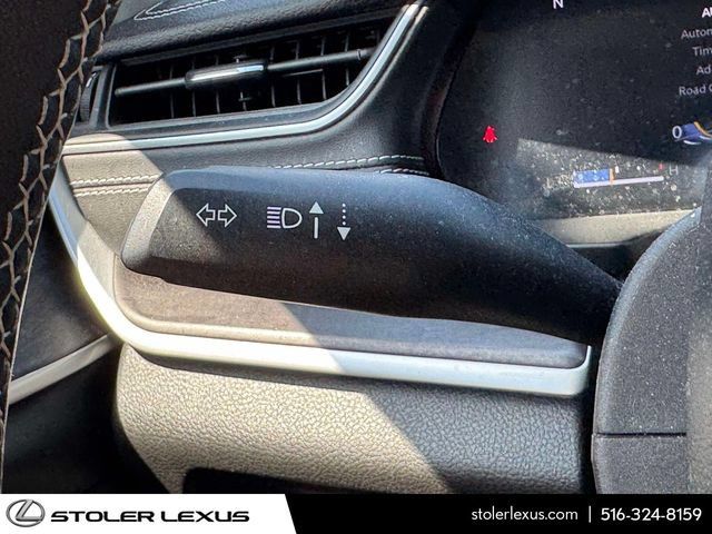 Used 2023 Jeep Grand Cherokee Limited AWD/4WD image 29