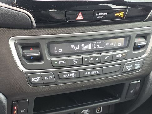 Certified 2023 Honda Passport TrailSport image 10
