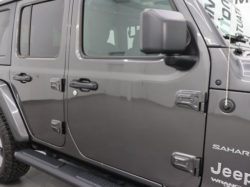 Used 2022 Jeep Wrangler Unlimited Sahara w/ LED Lighting Group AWD/4WD image 21