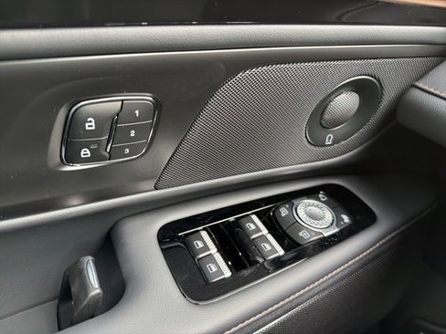 New 2026 Lincoln Nautilus Premier w/ Equipment Group 102A image 20