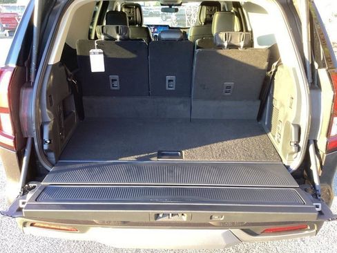 New 2026 Ford Expedition Platinum w/ Driver's Package AWD/4WD image 11