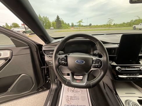 Used 2023 Ford Explorer ST w/ Equipment Group 401A AWD/4WD image 15