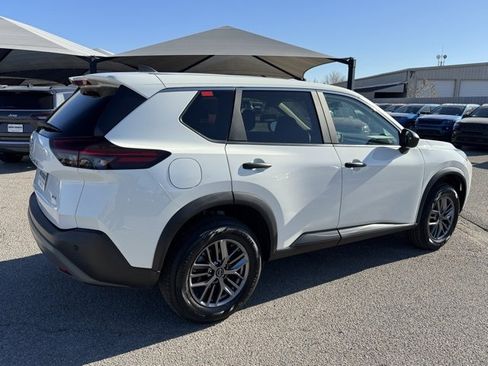 Used 2023 Nissan Rogue S image 6