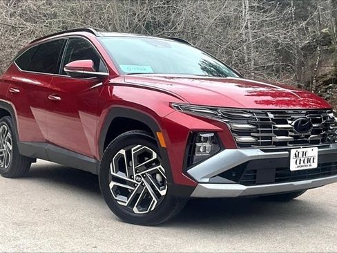 Used 2025 Hyundai Tucson Limited image 3