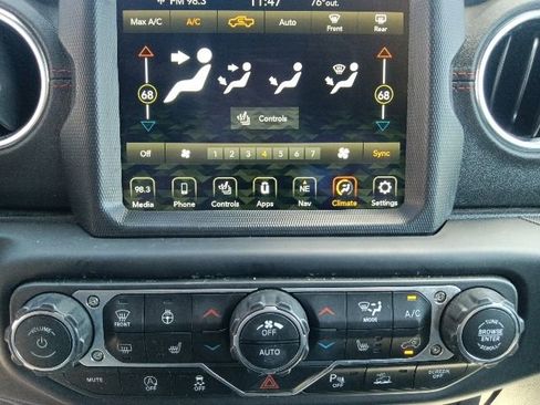 Used 2020 Jeep Gladiator Rubicon AWD/4WD image 24