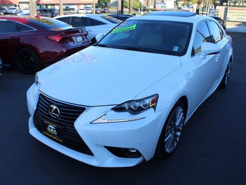 Used 2015 Lexus IS 250 w/ Luxury Package RWD image 4