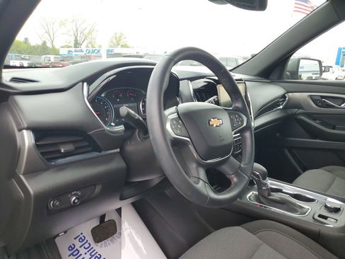 Used 2023 Chevrolet Traverse LT w/ LPO, Floor Liner Package AWD/4WD image 7