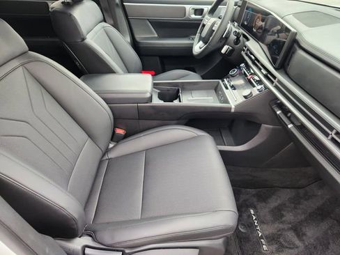 Used 2024 Hyundai Santa Fe SEL image 11