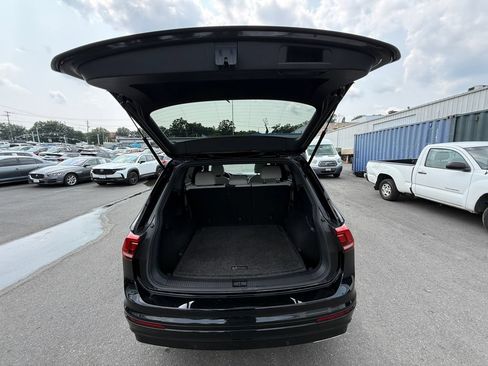 Used 2021 Volkswagen Tiguan SE R-Line AWD/4WD image 27