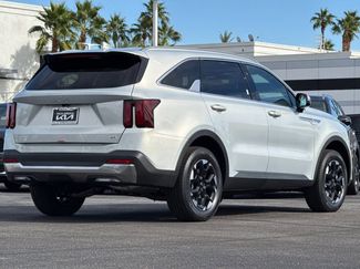 New 2026 Kia Sorento S video 3