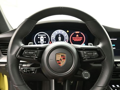 Used 2025 Porsche 911 Carrera image 9