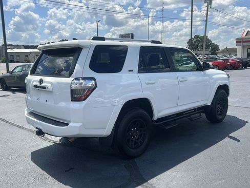 Used 2024 Toyota 4Runner SR5 Premium w/ Moonroof Package AWD/4WD image 5