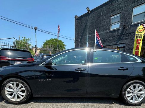 Used 2024 Chevrolet Malibu LT FWD image 3