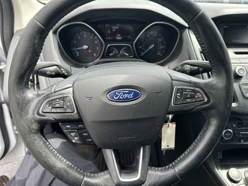 Used 2017 Ford Focus SE FWD image 14