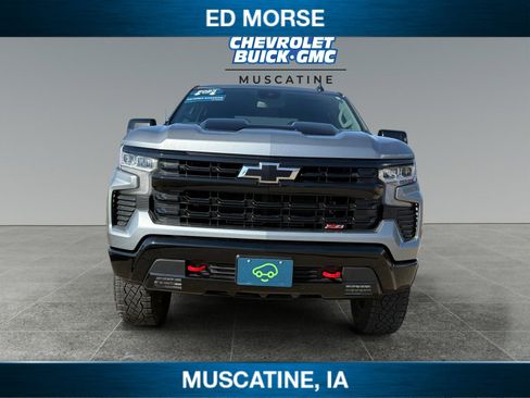 Used 2023 Chevrolet Silverado 1500 LT Trail Boss w/ LPO, Dark Essentials Package image 8