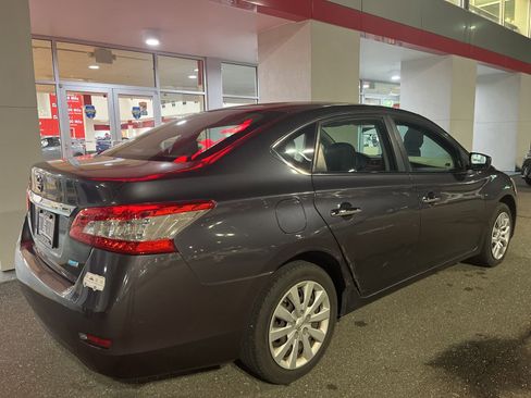 Used 2014 Nissan Sentra S image 4