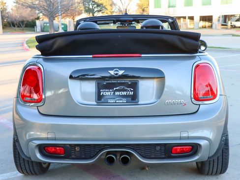 Used 2017 MINI Cooper S image 7