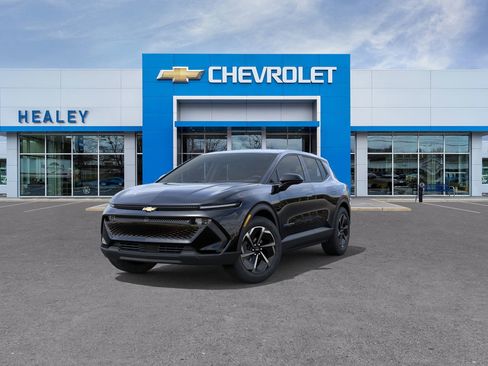 New 2026 Chevrolet Equinox EV LT image 32