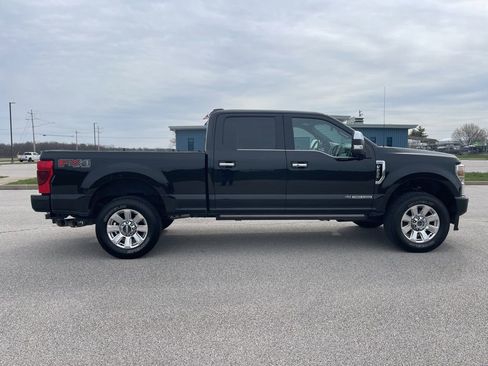 Used 2021 Ford F250 Platinum w/ FX4 Off-Road Package image 2