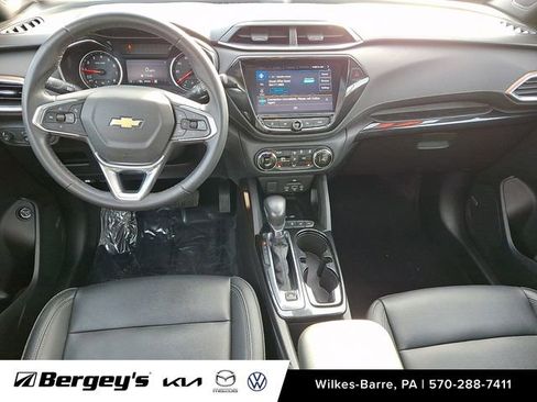 Used 2021 Chevrolet TrailBlazer ACTIV w/ Sun and Liftgate Package image 13