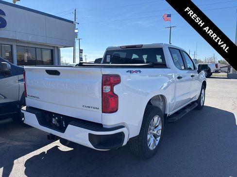 Used 2024 Chevrolet Silverado 1500 Custom image 2