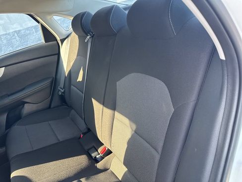 Used 2024 Kia Forte LXS w/ LXS Technology Package FWD image 33