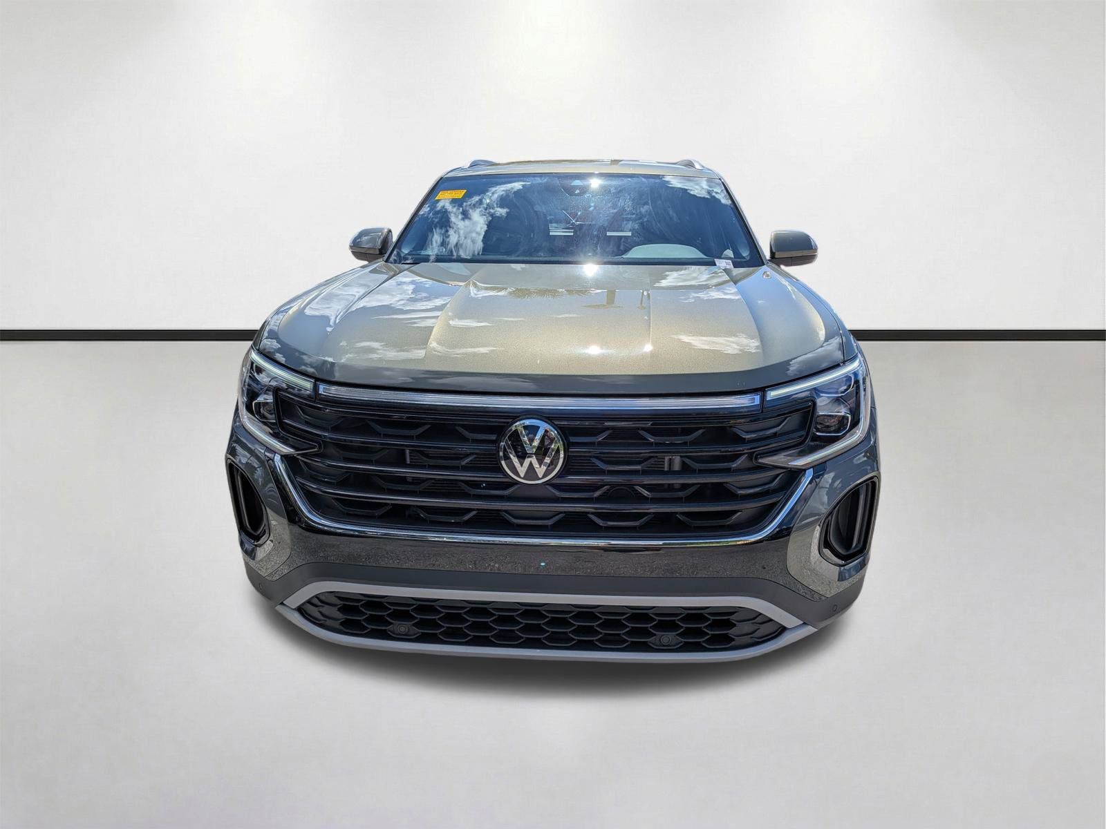 Used 2026 Volkswagen Atlas Cross Sport SE FWD image 9