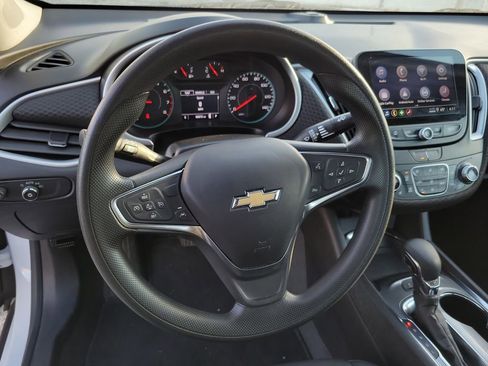 Used 2024 Chevrolet Malibu LT image 22