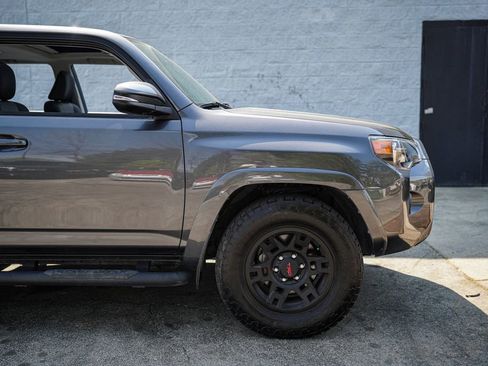 Used 2022 Toyota 4Runner SR5 Premium w/ Moonroof Package image 17