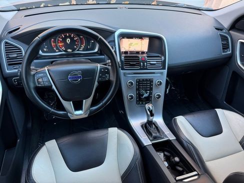 Used 2017 Volvo XC60 T5 Dynamic w/ Preferred Option Package image 31