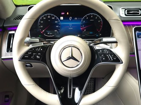 Used 2021 Mercedes-Benz S 580 4MATIC Sedan w/ AMG Line image 31