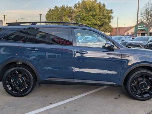 Used 2024 Kia Sorento SX image 12