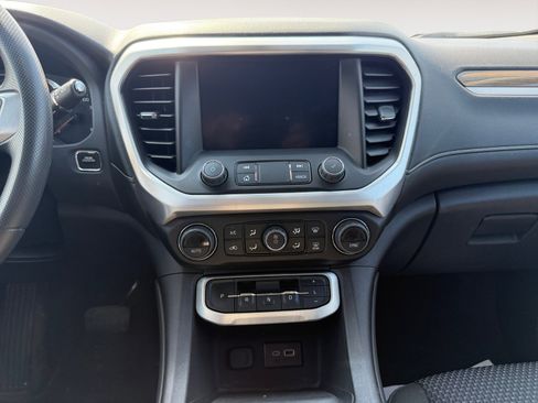 Used 2023 GMC Acadia SLE w/ Driver Convenience Package image 11