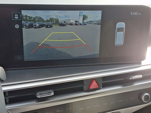 Certified 2025 Kia Sorento S w/ Panoramic Sunroof Package AWD/4WD image 20