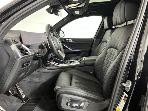 Used 2023 BMW X7 xDrive40i w/ Executive Package image 11