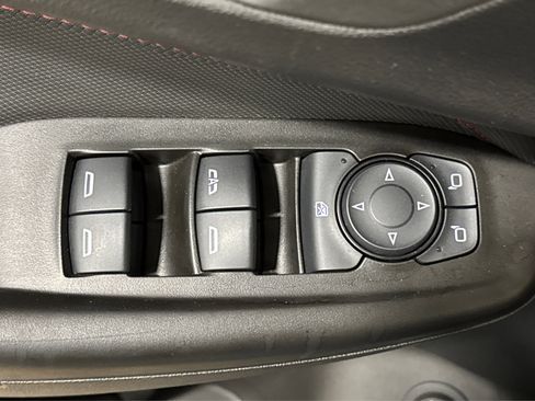 Used 2023 Chevrolet TrailBlazer RS w/ Sun and Liftgate Package image 16