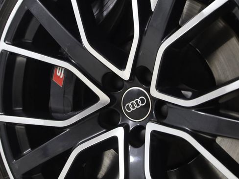 Used 2022 Audi S7 Prestige w/ Prestige Package image 16