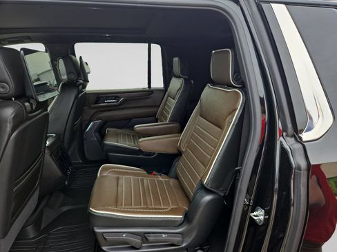 New 2026 GMC Yukon XL Denali Ultimate AWD/4WD image 38