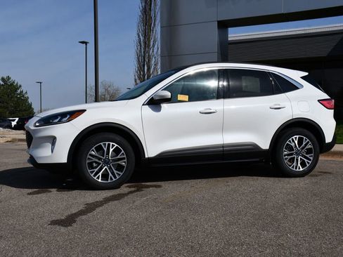 Used 2021 Ford Escape SEL w/ Technology Package AWD/4WD image 2