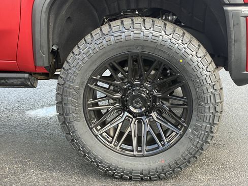 Used 2026 GMC Sierra 2500 AT4X AWD/4WD image 7