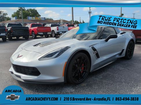 Used 2019 Chevrolet Corvette Grand Sport w/ Carbon Flash Badge Package RWD image 8