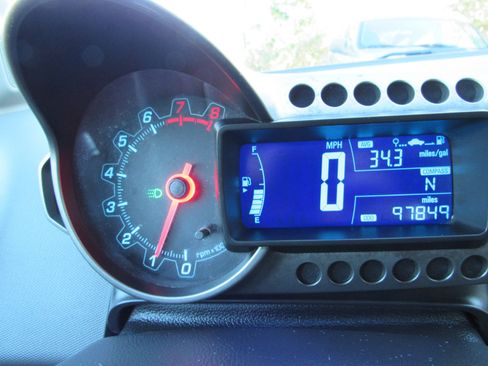 Used 2012 Chevrolet Sonic LS image 16