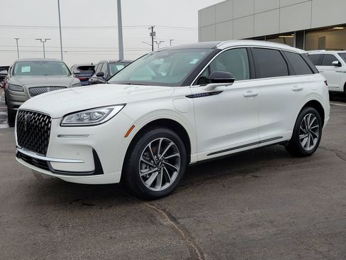 Certified 2024 Lincoln Corsair Grand Touring w/ Equipment Group 301A image 8