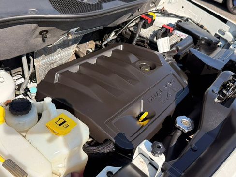Used 2016 Jeep Patriot Sport w/ Power Value Group AWD/4WD image 18