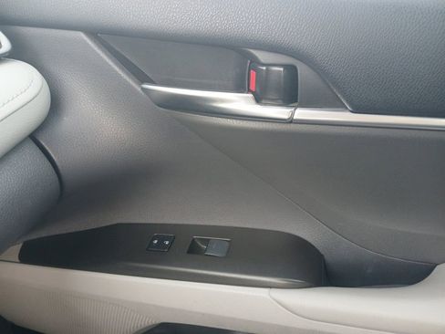 Used 2023 Toyota Camry LE FWD image 10