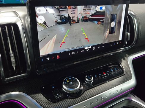 Used 2025 Ford Expedition Platinum w/ Stealth Performance Package image 36