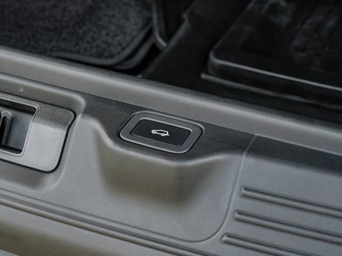 Used 2018 Land Rover Range Rover Supercharged image 74