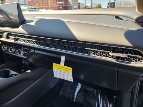 Certified 2026 Honda HR-V EX-L image 17