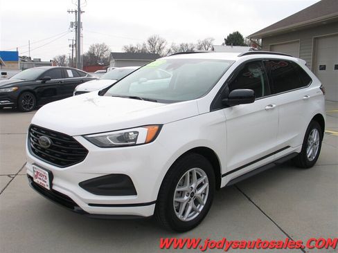 Used 2024 Ford Edge SE w/ Black Appearance Package AWD/4WD image 23